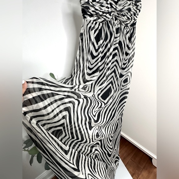 White House Black Market Strapless Lined Maxi Dress Size 2 - Picture 3 of 11